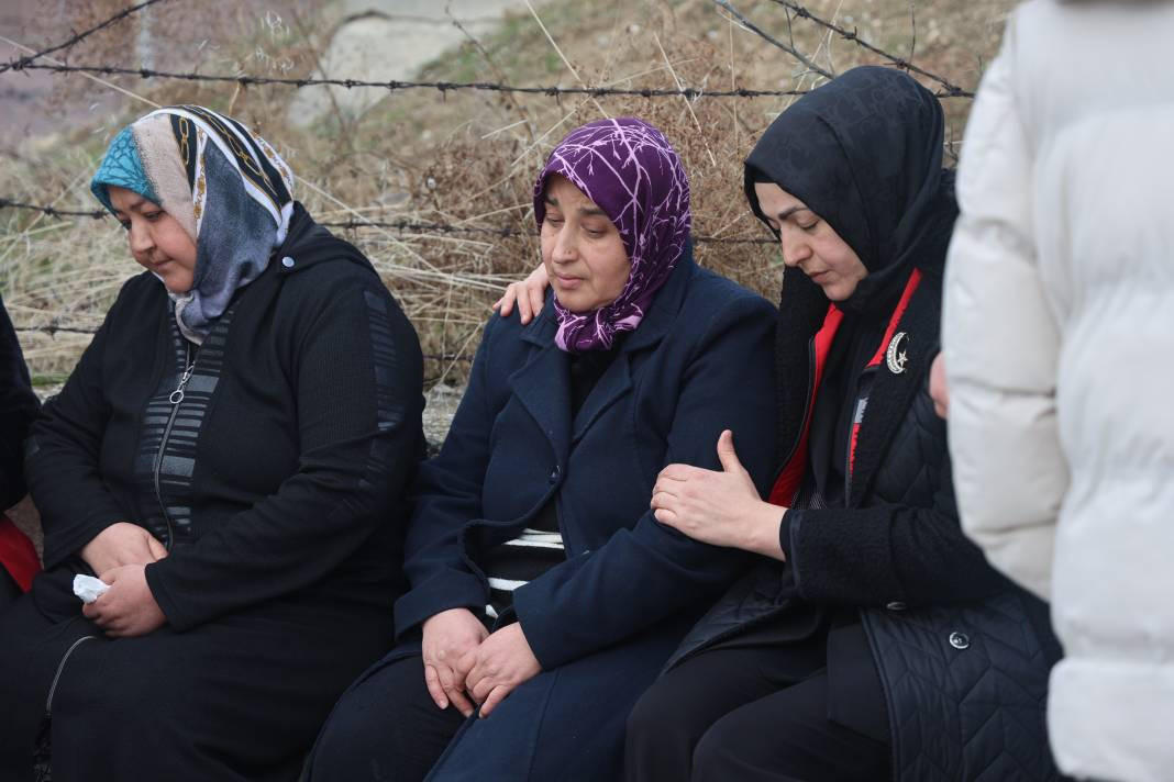 Kartalkaya Kayak Merkezi'ndeki yangın faciasında hayatını kaybeden Mert Doğan ile eşi ve iki çocuğuna son veda - Resim: 9